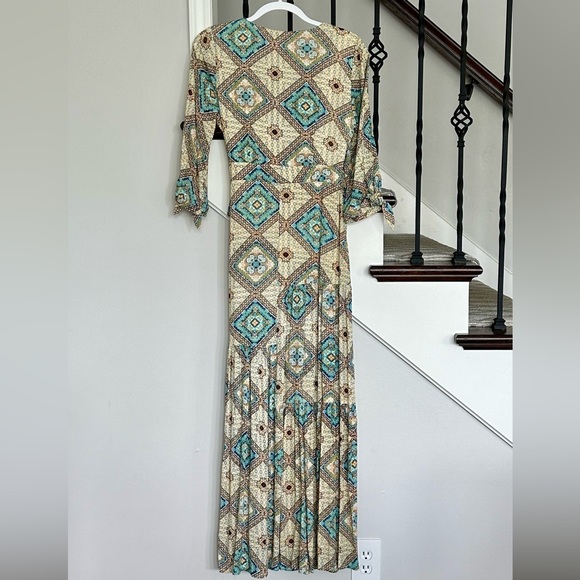 NWOT - Skies are Blue wrap printed maxi dress - Picture 2 of 6